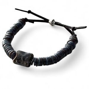 Free People Belmore Black Beaded Shell Stone Bracelet Adjustable Boho NWT